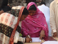 Women sign up for the campaign to repeal the blasphemy laws. Some 200,000 signatures have been collected across Pakistan. / Credit:Pakistan Minorities' Democratic Movement 